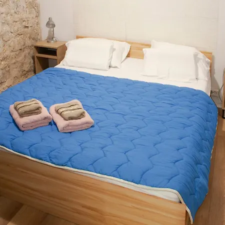 Bellmar Apartment *